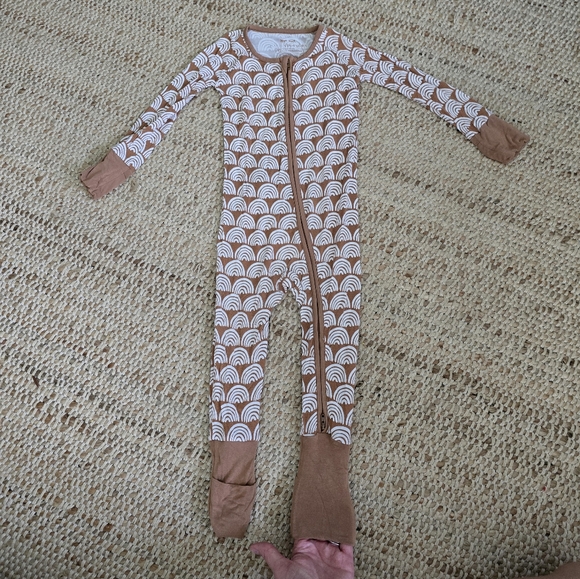 Little Sleepies Rust Rainbows Zippy - Picture 1 of 4